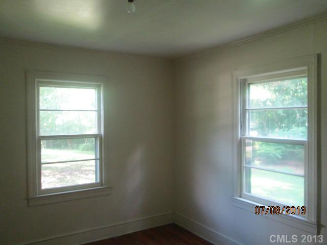 200 Brown St, Stanley, NC 28164 photo 5