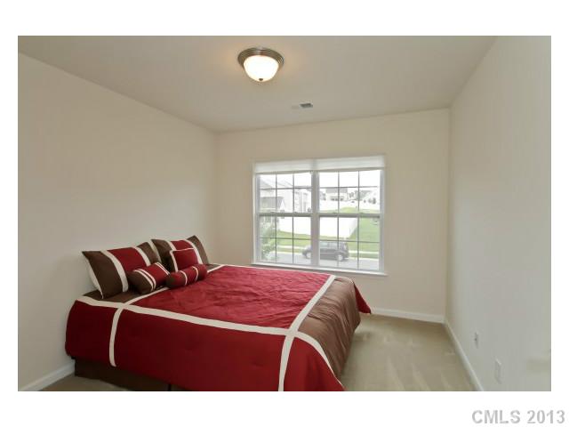 3342 Streamside Dr, Davidson, NC 28036 photo 12