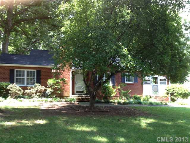 114 S Westover Dr, Monroe, NC 28112 photo 2
