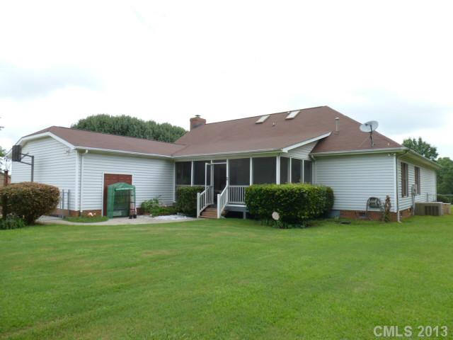 1218 E Doc Garris Rd, Lancaster, SC 29720 photo 11
