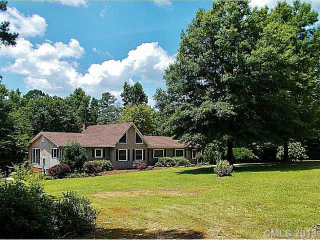 771 Community Ln, Lancaster, SC 29720 photo 1