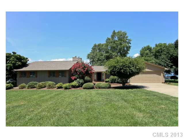 22535 John Gamble Dr, Cornelius, NC 28031 photo 2