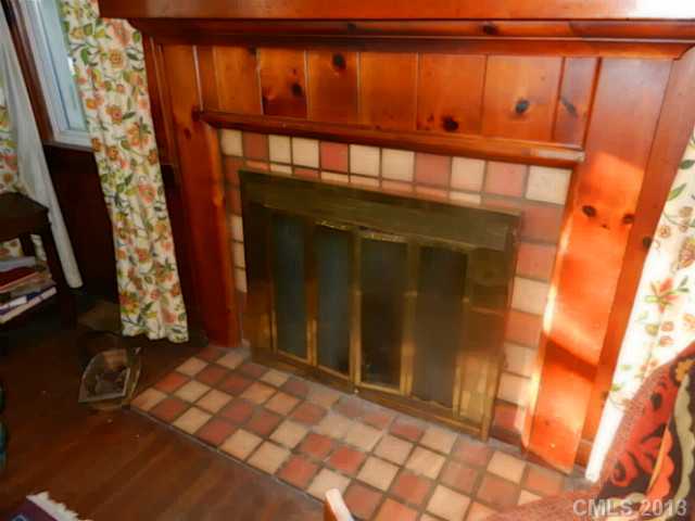 259 S Trade St, Matthews, NC 28105 photo 2