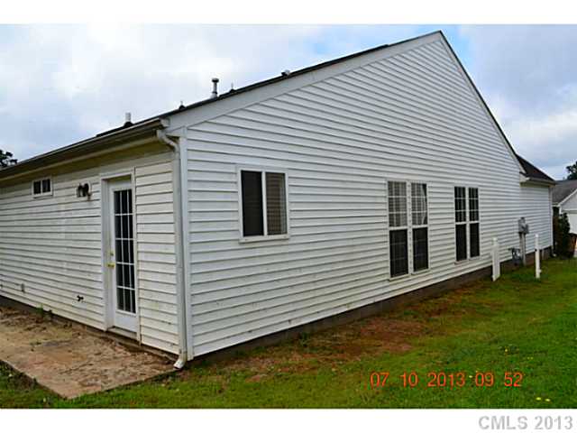 3005 Salmon River Dr, Monroe, NC 28110 photo 2