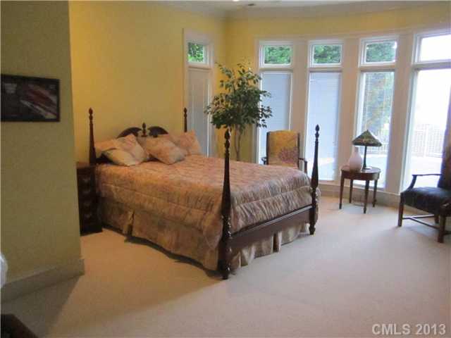 20319 Havenview Dr, Cornelius, NC 28031 photo 6
