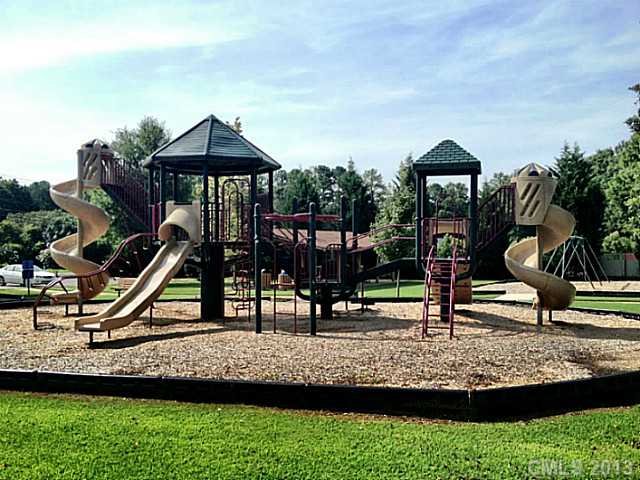 20808 Willow Pond Rd, Cornelius, NC 28031 photo 13