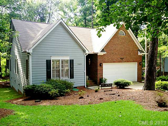 20808 Willow Pond Rd, Cornelius, NC 28031 photo 1