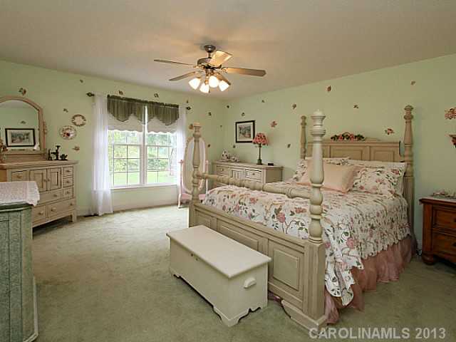 3925 Brickfield St, Hickory, NC 28602 photo 9