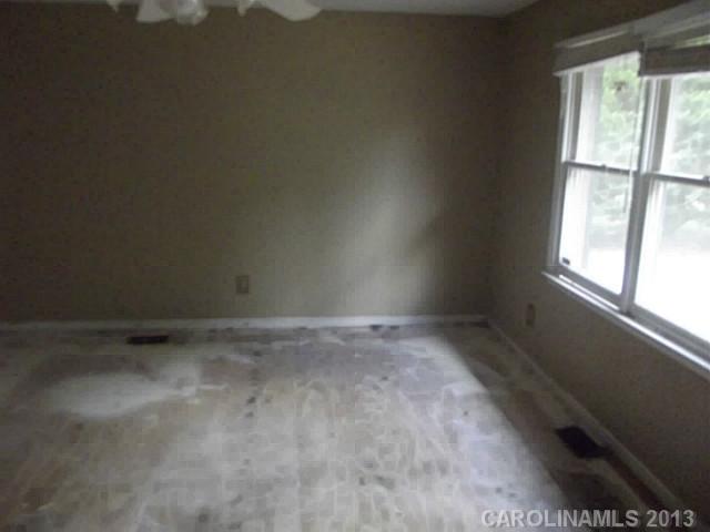 515 Meadowview Dr, Monroe, NC 28110 photo 2