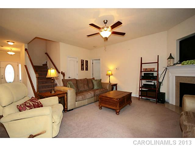 7174 Caley St, Denver, NC 28037 photo 2