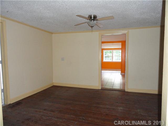 305 Durham Rd, Stanley, NC 28164 photo 4