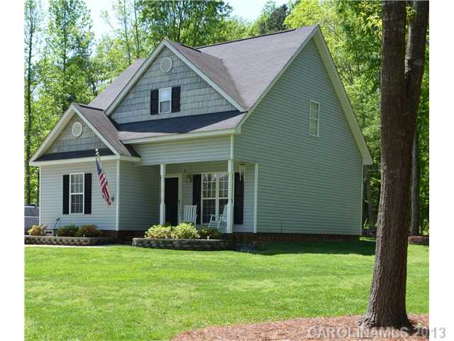 2104 Waverly Dr, Monroe, NC 28112 photo 2
