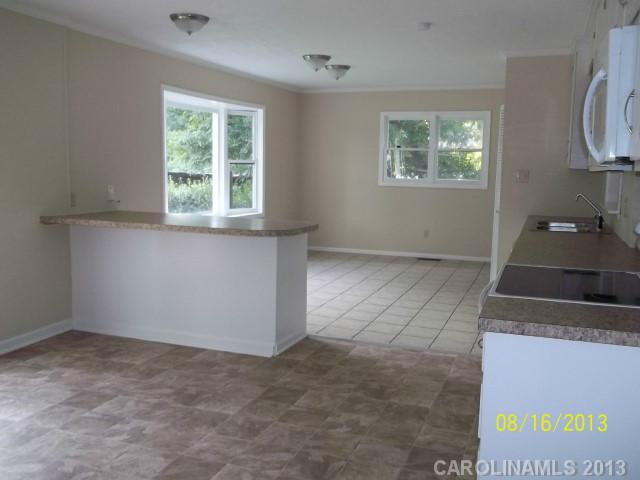 305 Bethpage Rd, Kannapolis, NC 28081 photo 5