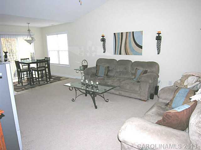 102 Crestview Dr, Concord, NC 28027 photo 5