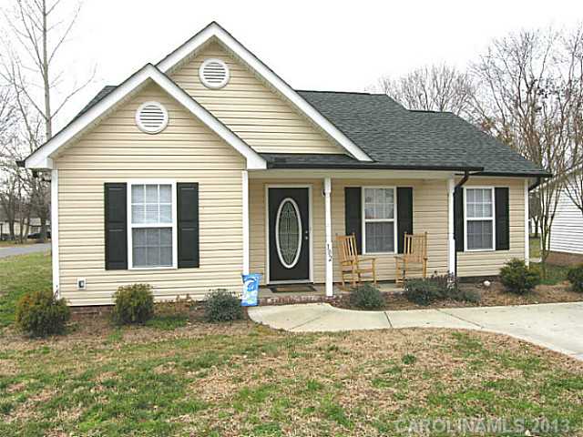 102 Crestview Dr, Concord, NC 28027 photo 1