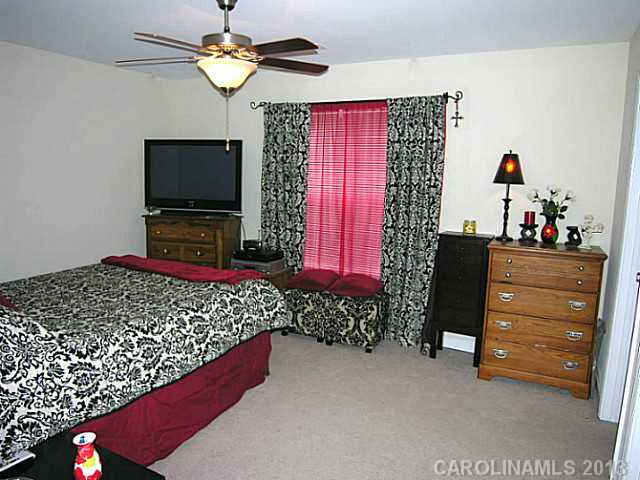 102 Crestview Dr, Concord, NC 28027 photo 10