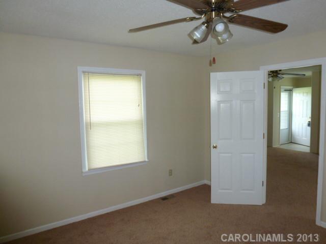 599 Starcliff Cir, Lancaster, SC 29720 photo 9
