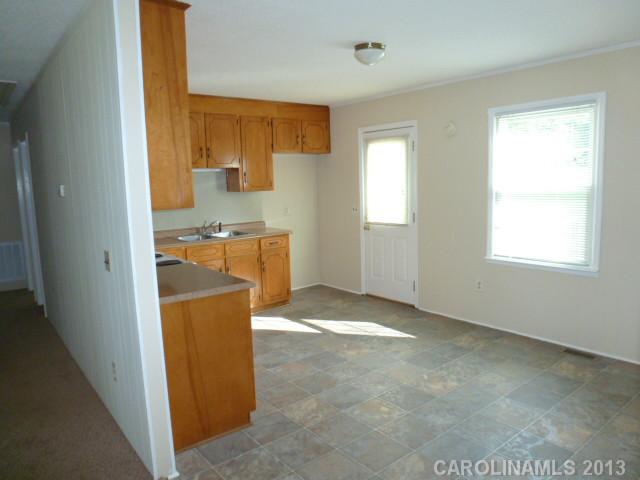 599 Starcliff Cir, Lancaster, SC 29720 photo 6