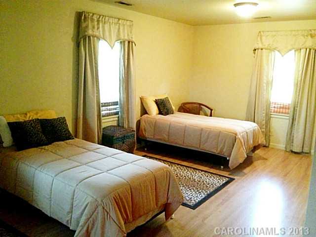 9309 Guildbrook Rd, Davidson, NC 28036 photo 11