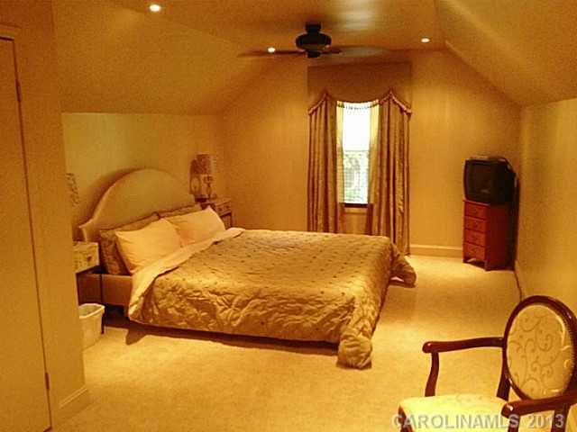 9309 Guildbrook Rd, Davidson, NC 28036 photo 7