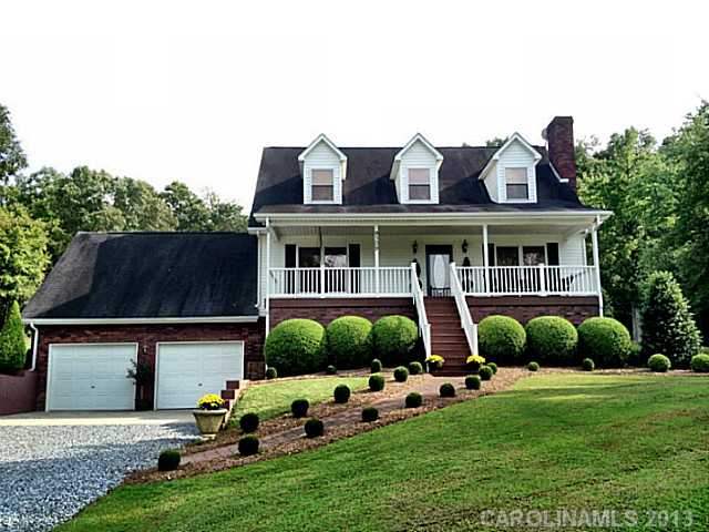9309 Guildbrook Rd, Davidson, NC 28036 photo 2