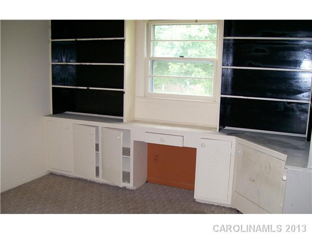 1008 2nd St, Conover, NC 28613 photo 4