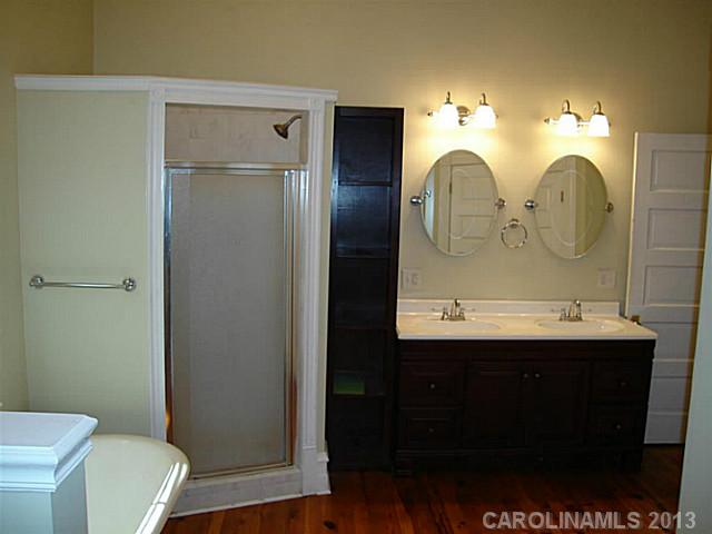 305 Calhoun St, Clover, SC 29710 photo 11
