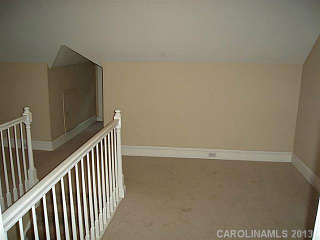 305 Calhoun St, Clover, SC 29710 photo 17