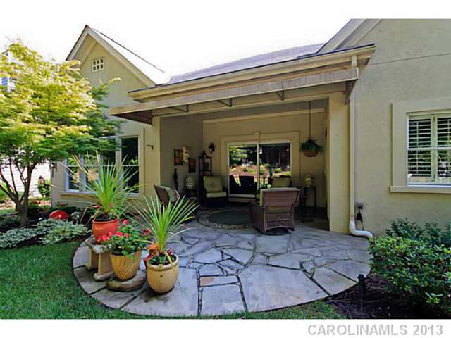 17520 Springwinds Dr, Cornelius, NC 28031 photo 2