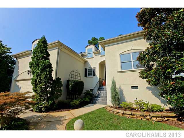 17520 Springwinds Dr, Cornelius, NC 28031 photo 1