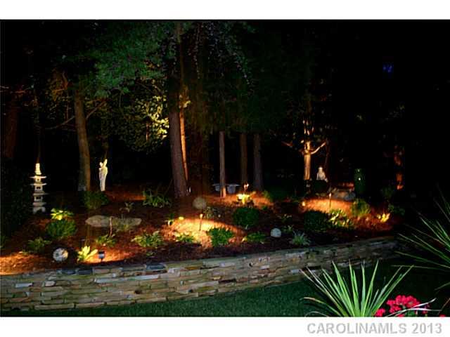 17520 Springwinds Dr, Cornelius, NC 28031 photo 3