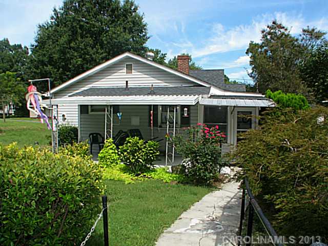 1104 E 10th St, Kannapolis, NC 28083 photo 3
