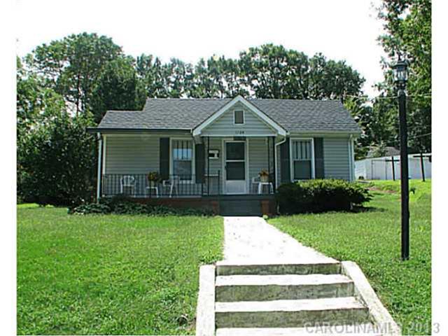 1104 E 10th St, Kannapolis, NC 28083 photo 2
