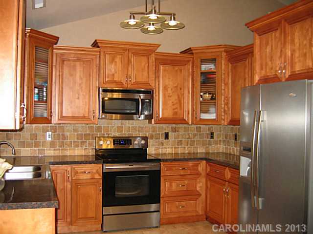 227 East Ave, Monroe, NC 28110 photo 3