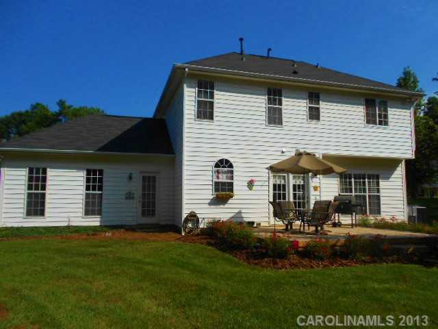 2525 Bathgate Ln, Matthews, NC 28105 photo 14