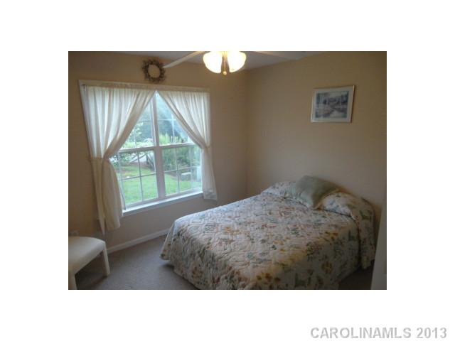 8 Restful Ln, Hickory, NC 28601 photo 13