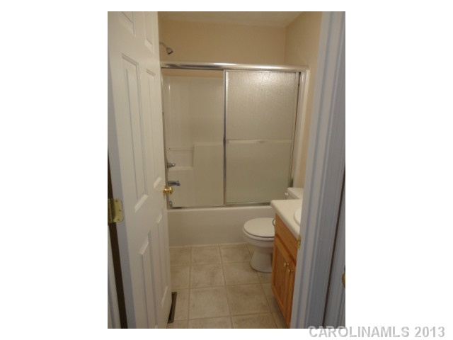 8 Restful Ln, Hickory, NC 28601 photo 12
