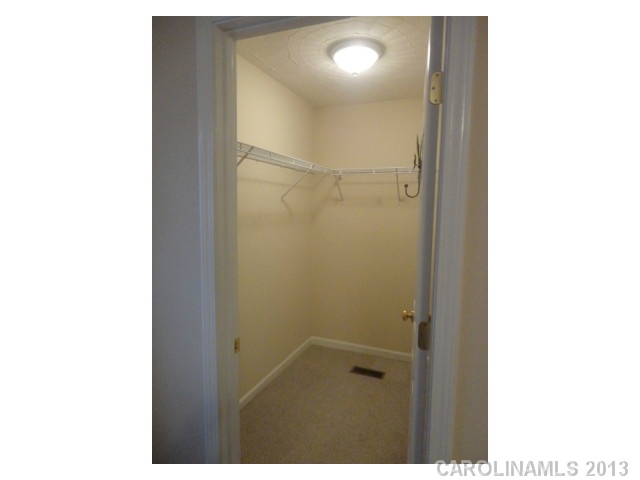 8 Restful Ln, Hickory, NC 28601 photo 16