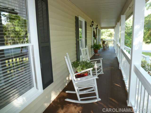 1808 Sardis Dr, Lancaster, SC 29720 photo 2