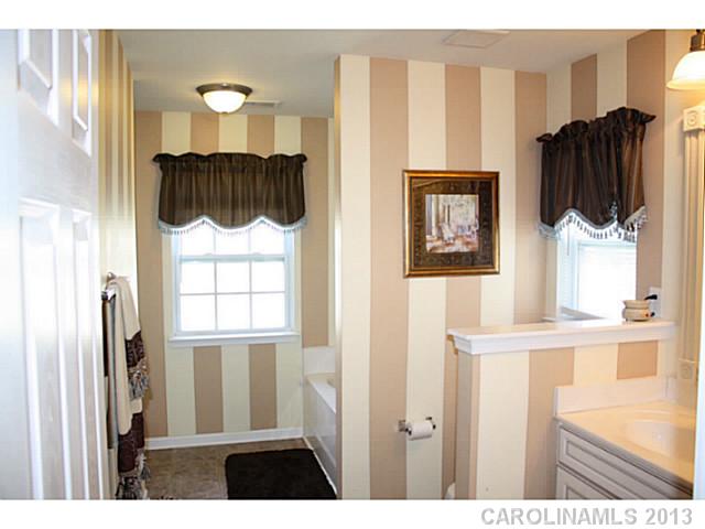 3294 Streamside Dr, Davidson, NC 28036 photo 12