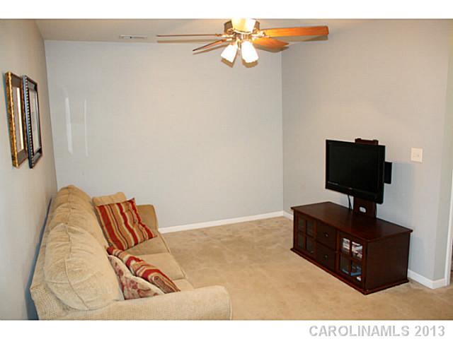 3294 Streamside Dr, Davidson, NC 28036 photo 9