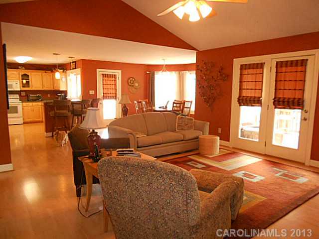 4902 Austin Shores Dr, Denver, NC 28037 photo 8