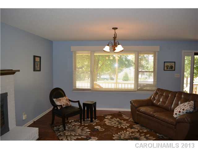 21505 Rio Oro Dr, Cornelius, NC 28031 photo 5