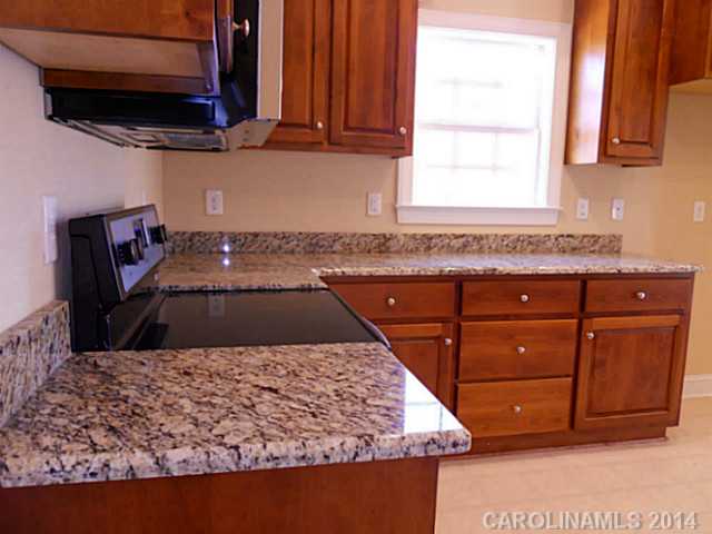 5204 Sustar Dr, Monroe, NC 28110 photo 2