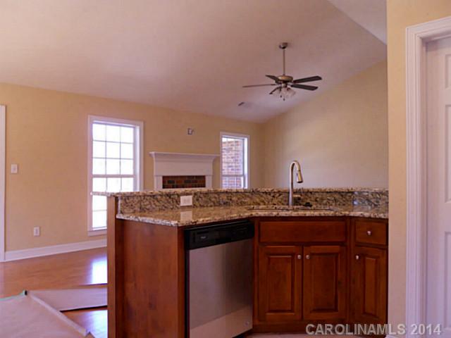 5204 Sustar Dr, Monroe, NC 28110 photo 4
