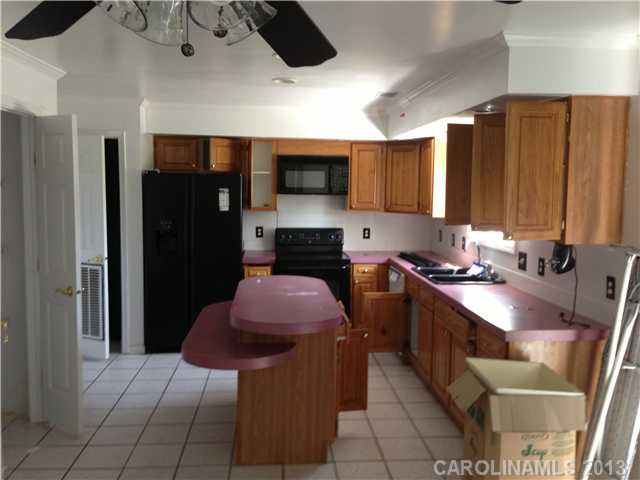 2304 Clover Bend Dr, Monroe, NC 28110 photo 2