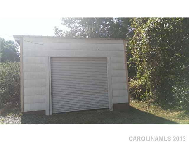 8 Murray St, Maiden, NC 28650 photo 3