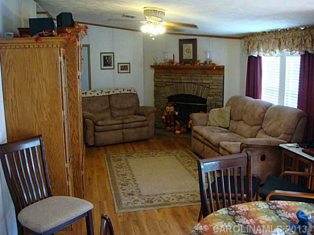 1851 E Chappell Rd, Mc Connells, SC 29726 photo 5