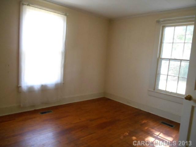 202 E 3rd Street St, Kannapolis, NC 28083 photo 7