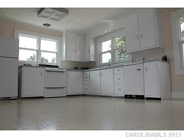 1017 Holmes Ave, Salisbury, NC 28144 photo 2